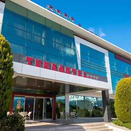 Hotel Tuna
