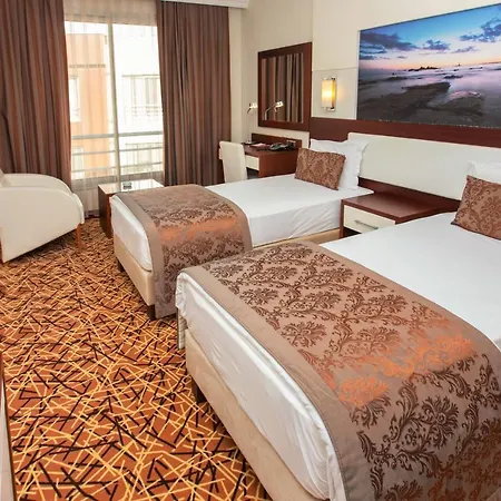 Tuna Otel 4*