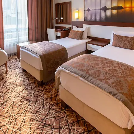 Otel Tuna 4*